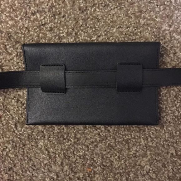 Black Belt with Pouch - Picture 9 of 10